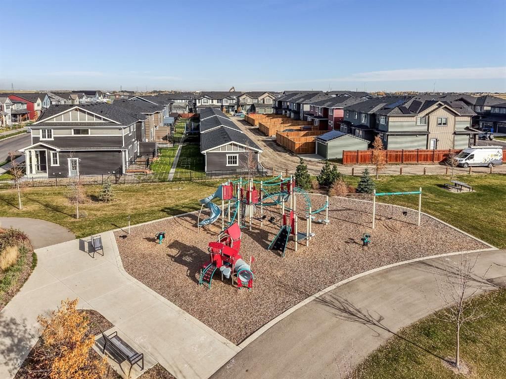 288 Sora Terrace SE, Calgary — photo 4 of 50