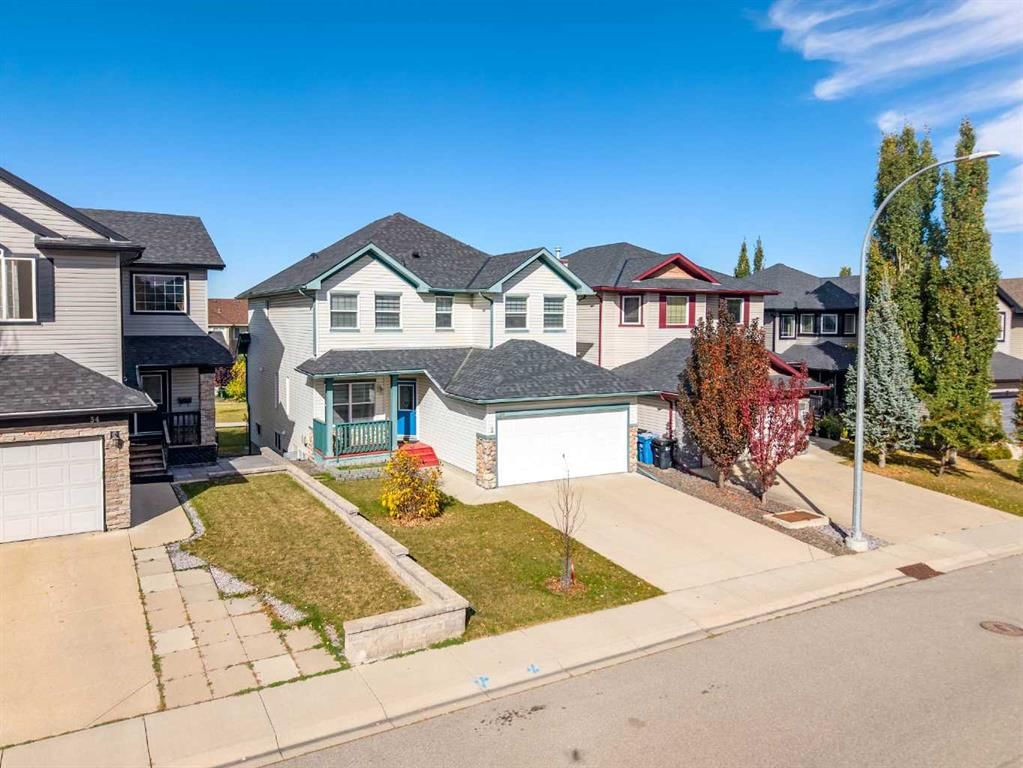38 Everhollow Rise SW, Calgary — main listing photo