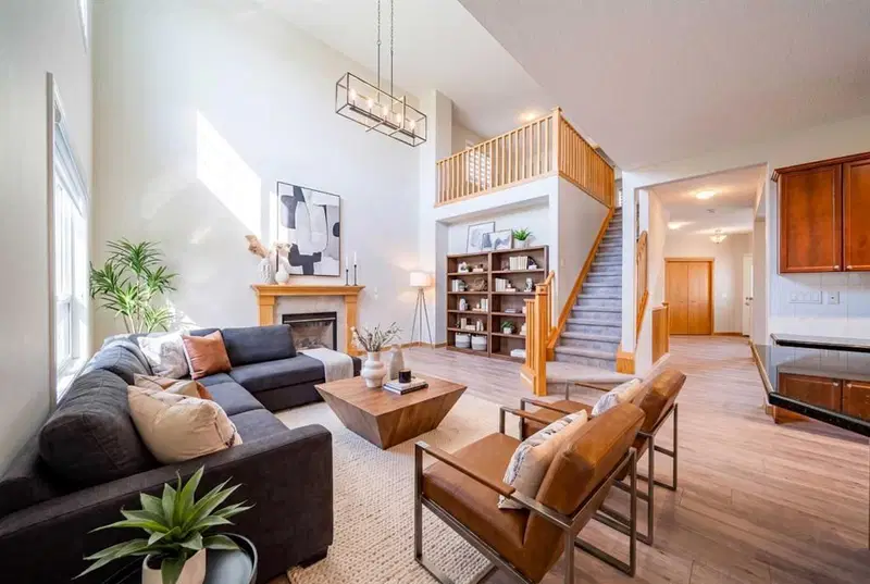 38 Everhollow Rise SW, Calgary — photo 5 of 43