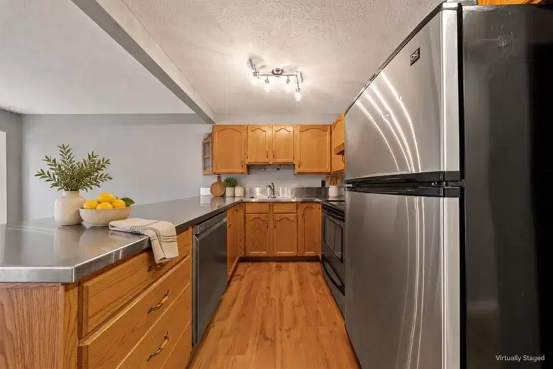 13 Country Hills Rise NW, Calgary — photo 4 of 23