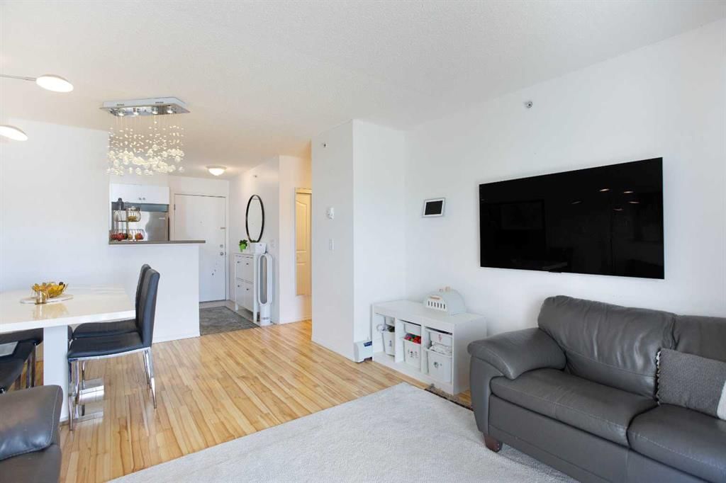 1309, 2395 Eversyde Avenue SW, Calgary — photo 5 of 14