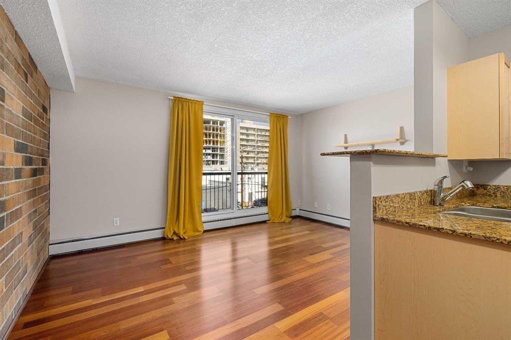 #404, 315 9A Street NW, Calgary — photo 5 of 19