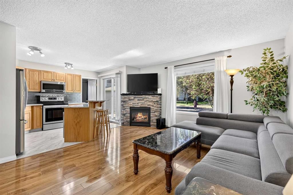 105, 5105 Valleyview Park SE, Calgary — photo 5 of 40