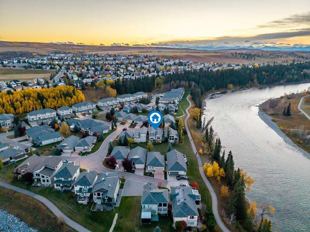 312 Crawford Close, Calgary — detached for sale