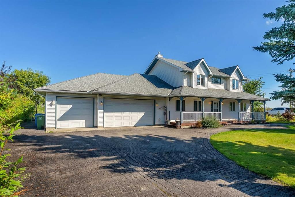 707 East Lakeview Road, Chestermere — photo 4 of 41
