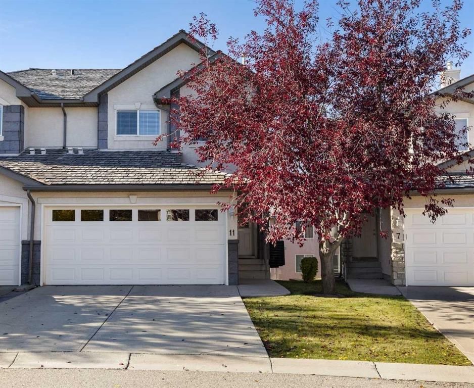 11 Royal Crest Court NW, Calgary — main listing photo