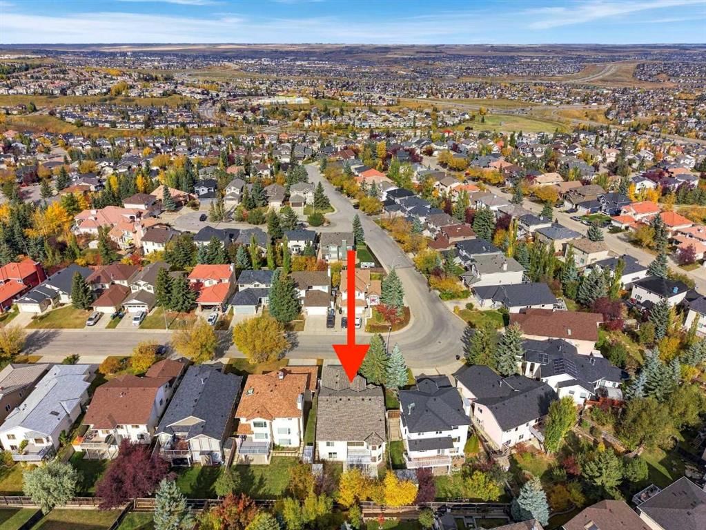 51 Edgebrook Circle NW, Calgary — photo 4 of 47