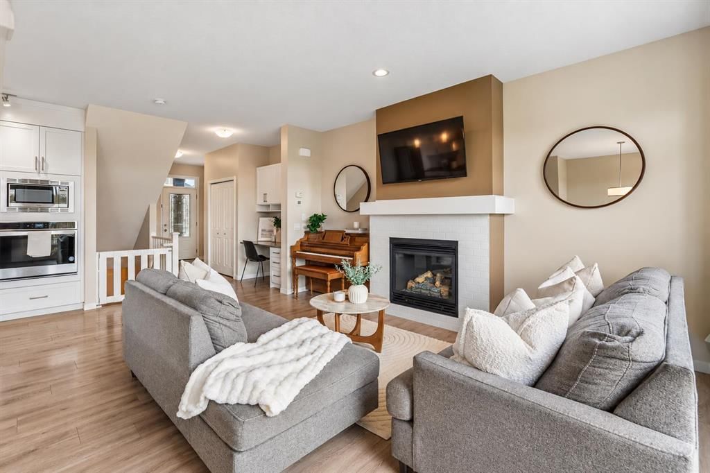 63 Fireside Crescent, Cochrane — photo 4 of 35