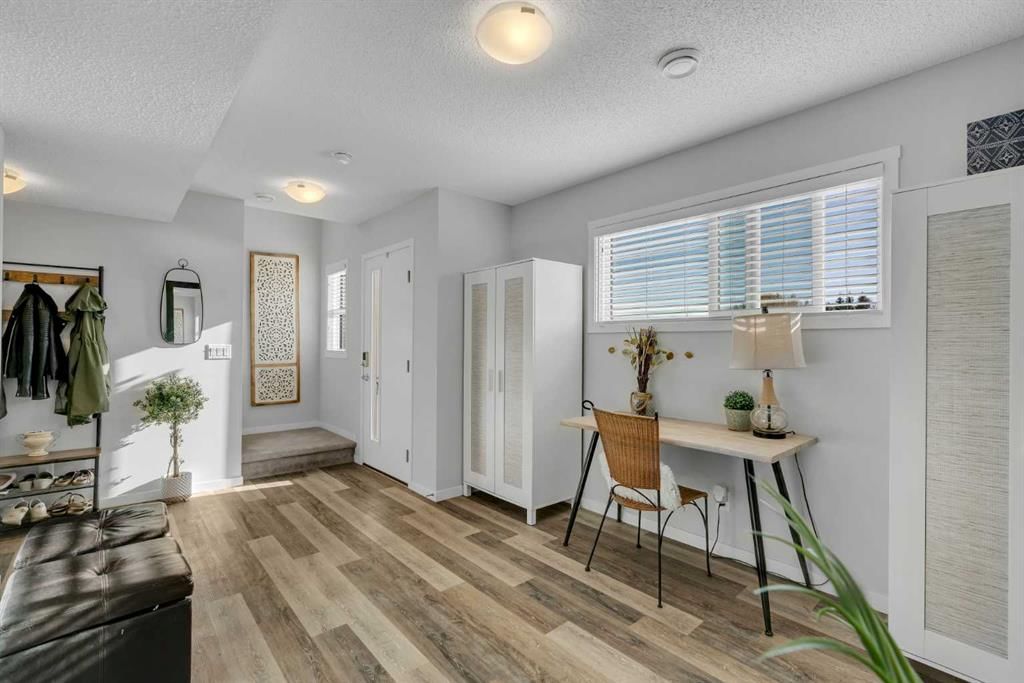 122 Harvest Grove NE, Calgary — photo 4 of 50