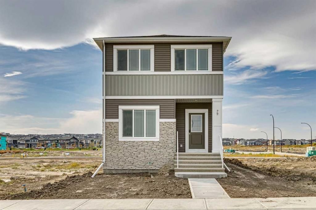 79 Lewiston Park NE, Calgary — main listing photo