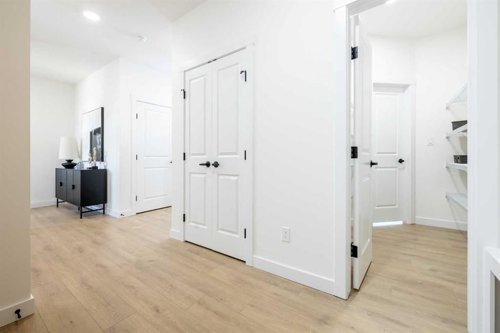 413 Sora Park SE, Calgary — photo 4 of 33