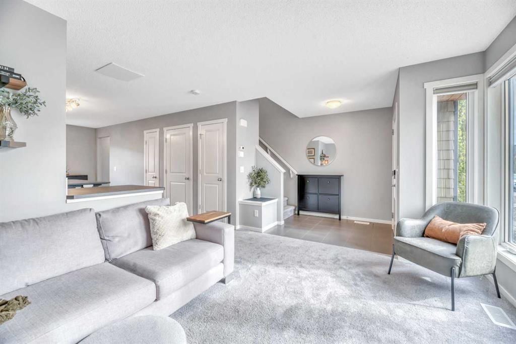 212 Walden Drive SE, Calgary — photo 5 of 45