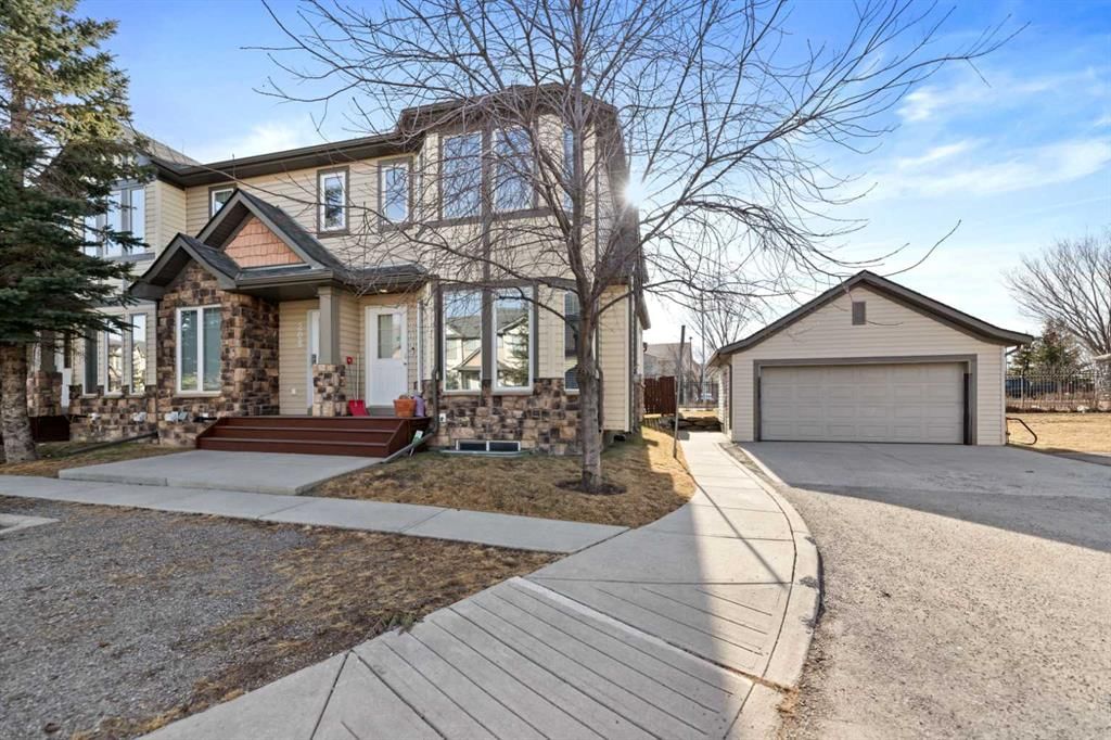 209, 2445 Kingsland Road SE, Airdrie — photo 2 of 32