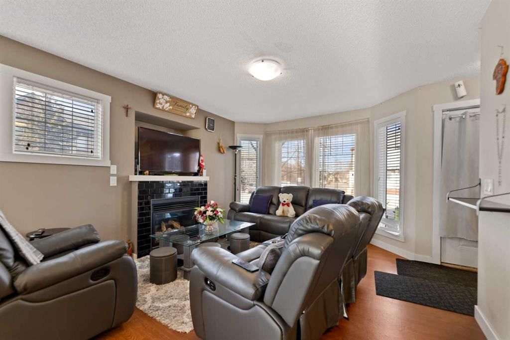 209, 2445 Kingsland Road SE, Airdrie — photo 5 of 32