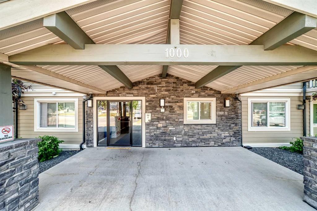 1406, 181 Skyview Ranch Manor NE, Calgary — photo 2 of 24