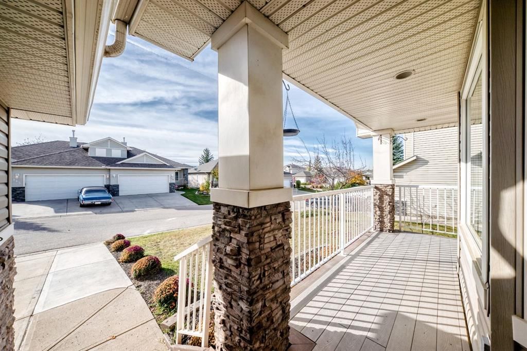 113 Cove Hill, Chestermere — photo 3 of 47