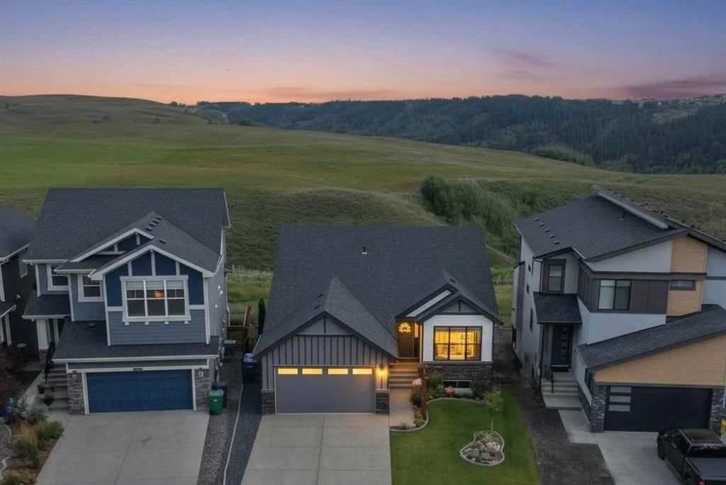 13 Sunvalley View, Calgary — detached for sale