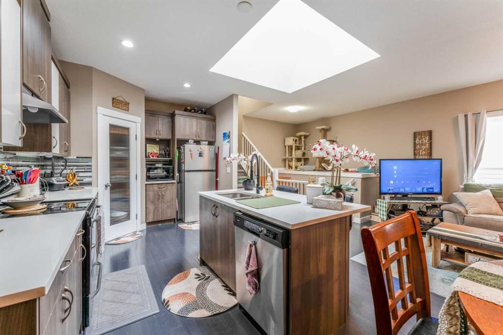 91 Baysprings Way SW, Airdrie — photo 4 of 42