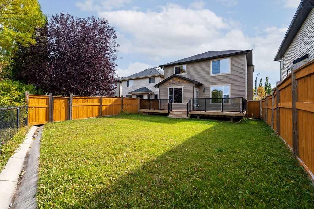 795 Auburn Bay Heights SE, Calgary — photo 2 of 38