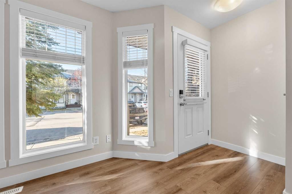 403, 2445 Kingsland Road S, Airdrie — photo 4 of 34