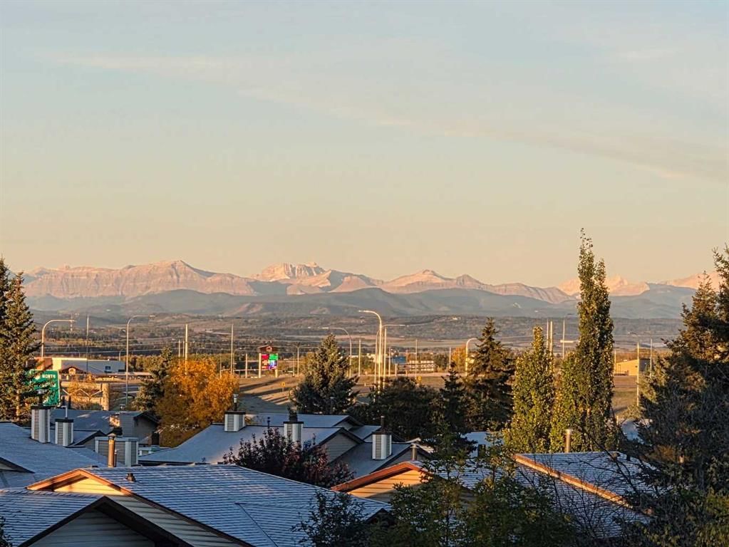 302, 11170 30 Street SW, Calgary — main listing photo