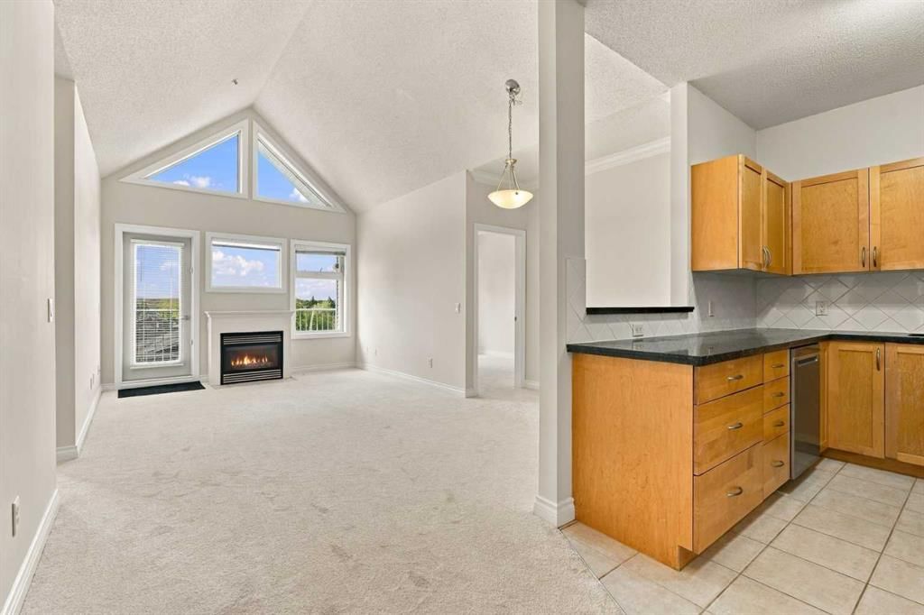 302, 11170 30 Street SW, Calgary — photo 2 of 50