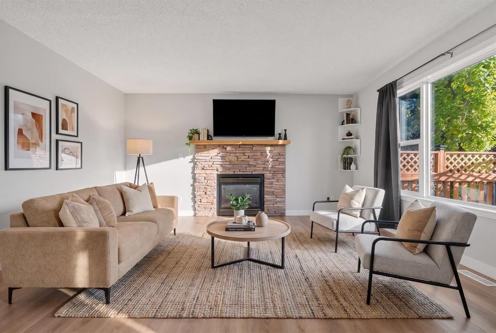 141 Shannon Square SW, Calgary — photo 5 of 37