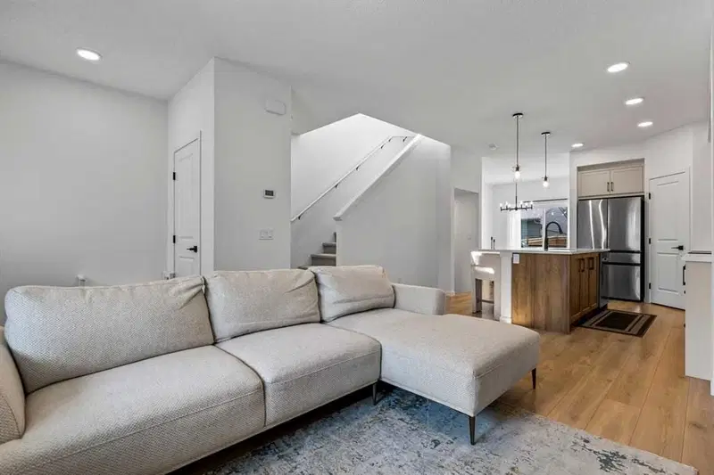 37 Sage Hill Path NW, Calgary — photo 5 of 41