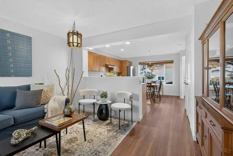 223 Elgin Point SE, Calgary — photo 3 of 46