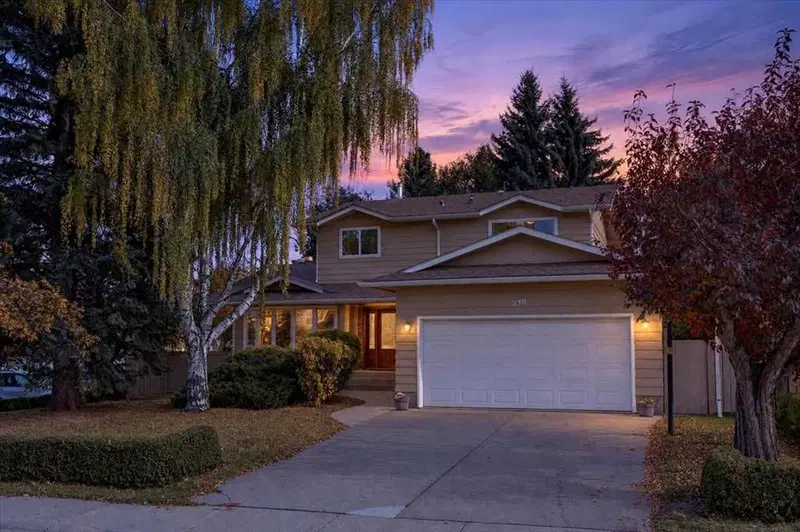 316 Parkland Way SE, Calgary — main listing photo