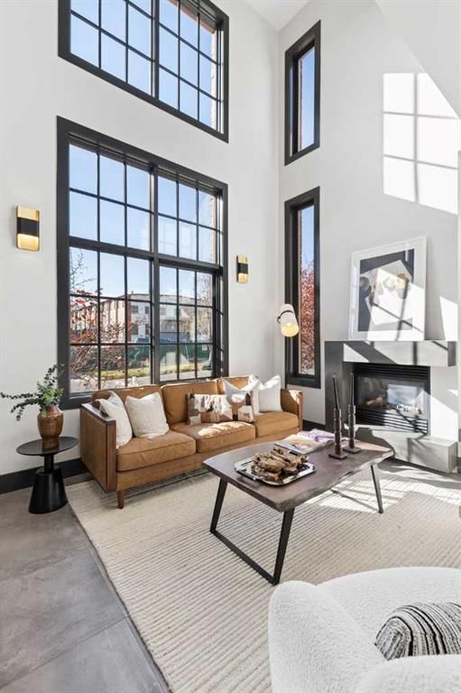 720A 24 Avenue SE, Calgary — photo 2 of 42