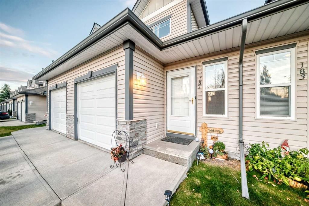 187 Millview Green SW, Calgary — photo 2 of 40