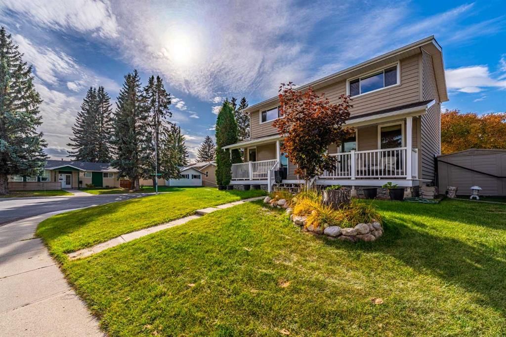 404 Attica Drive SE, Calgary — photo 5 of 38