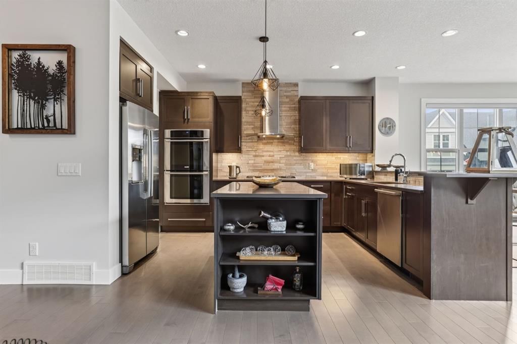 1 Riviera Point, Cochrane — photo 3 of 50