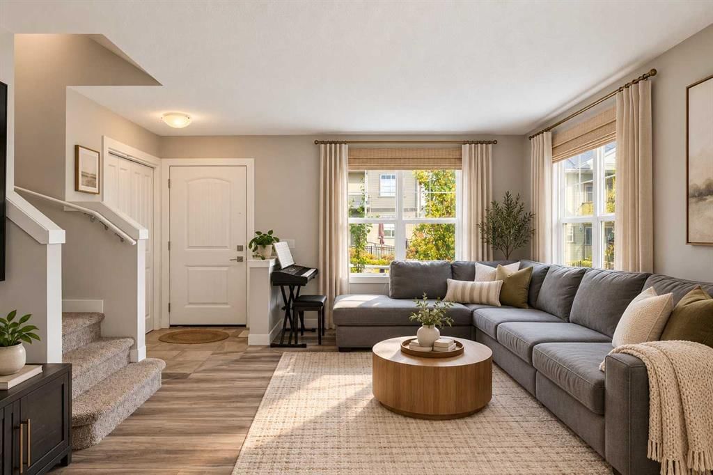 140 Evanscrest Gardens NW, Calgary — photo 3 of 32