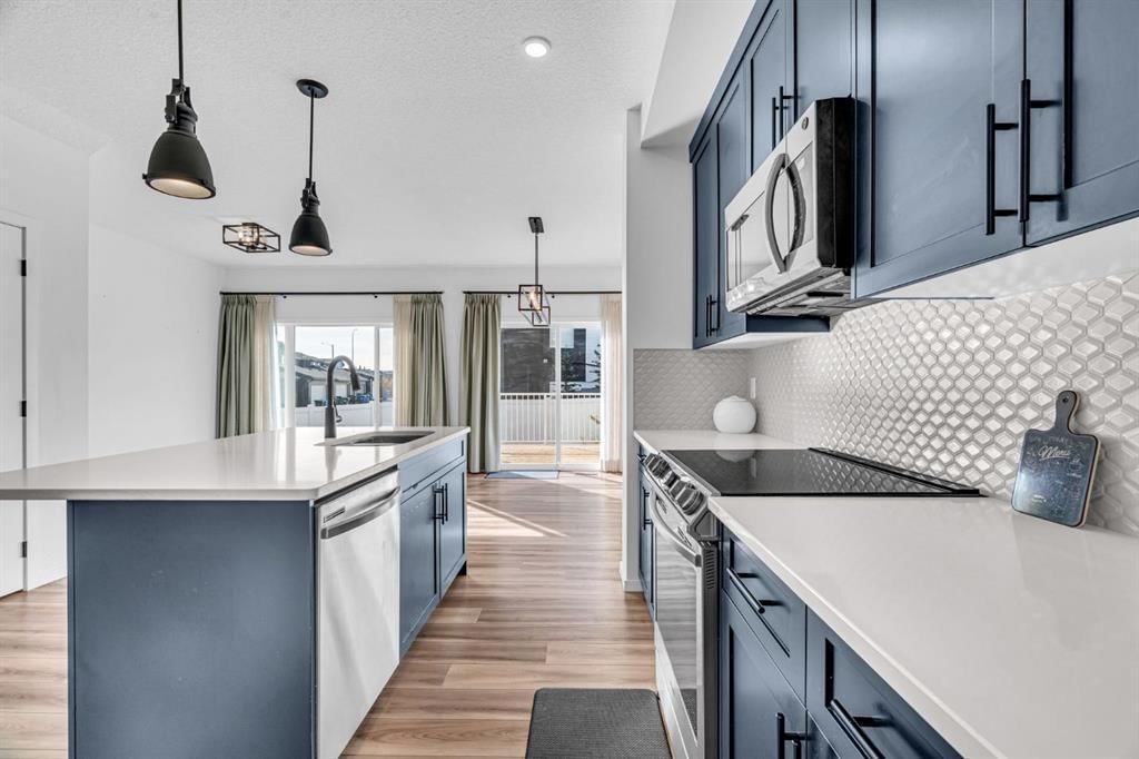 91 Walcrest Way SE, Calgary — photo 3 of 47