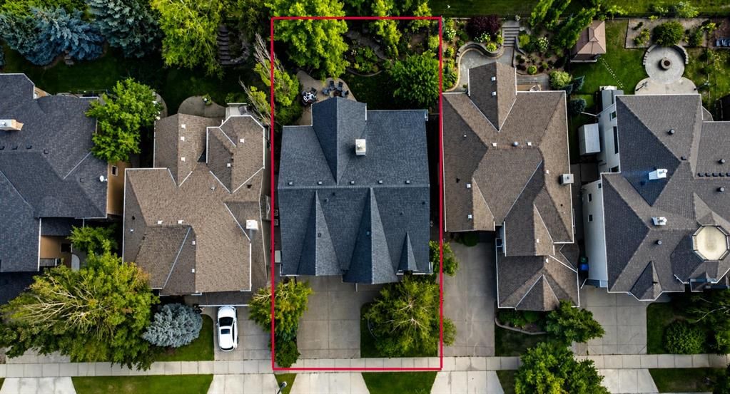 83 Discovery Ridge Boulevard SW, Calgary — photo 3 of 48