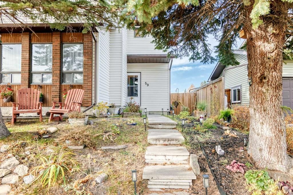59 Summerwood Road SE, Airdrie — photo 2 of 46