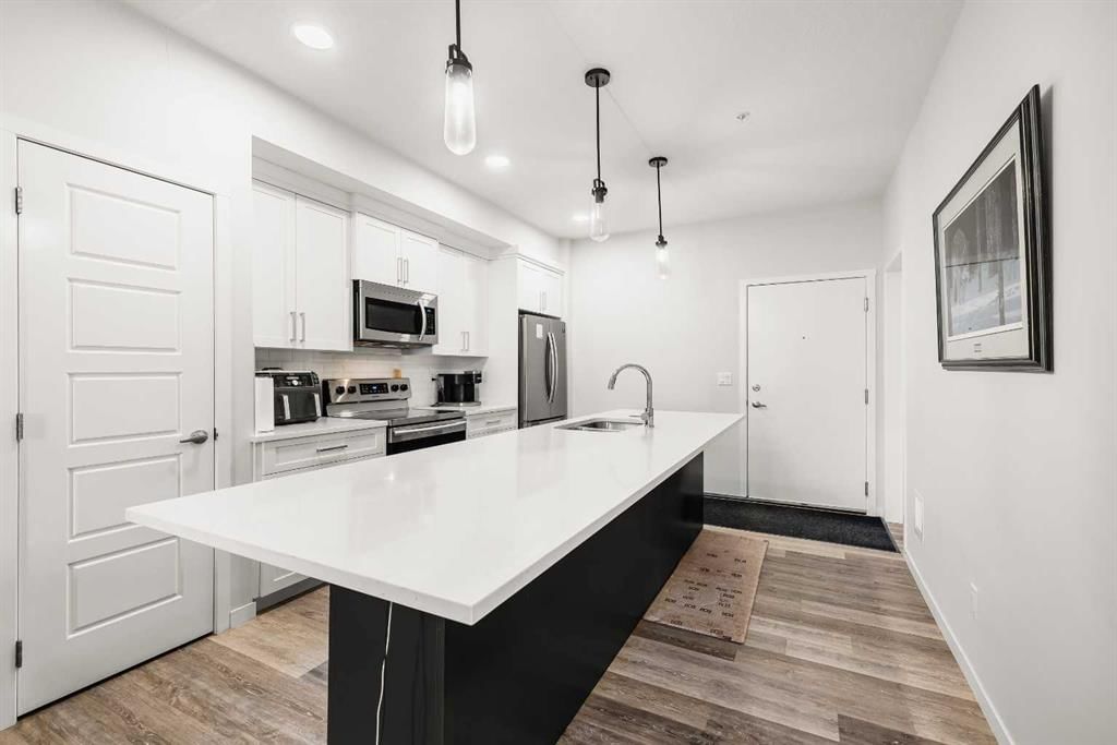 112, 300 Harvest Hills Place NE, Calgary — photo 3 of 22