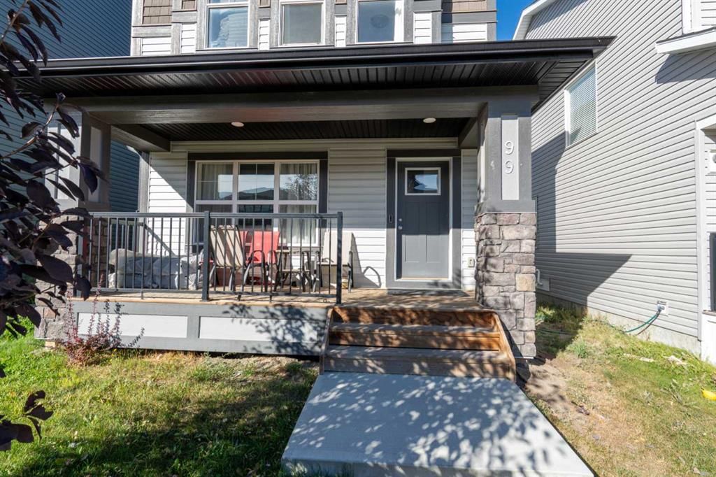 99 Hillcrest Close SW, Airdrie — photo 2 of 41