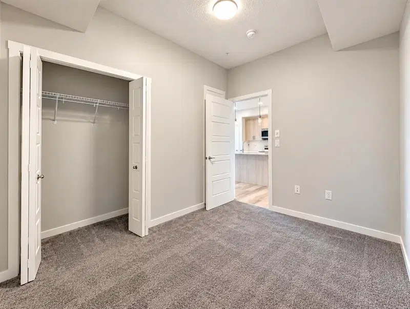 411, 40 Carrington Plaza NW, Calgary — photo 5 of 22