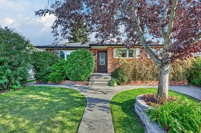 624 24 Avenue NE, Calgary — detached for sale