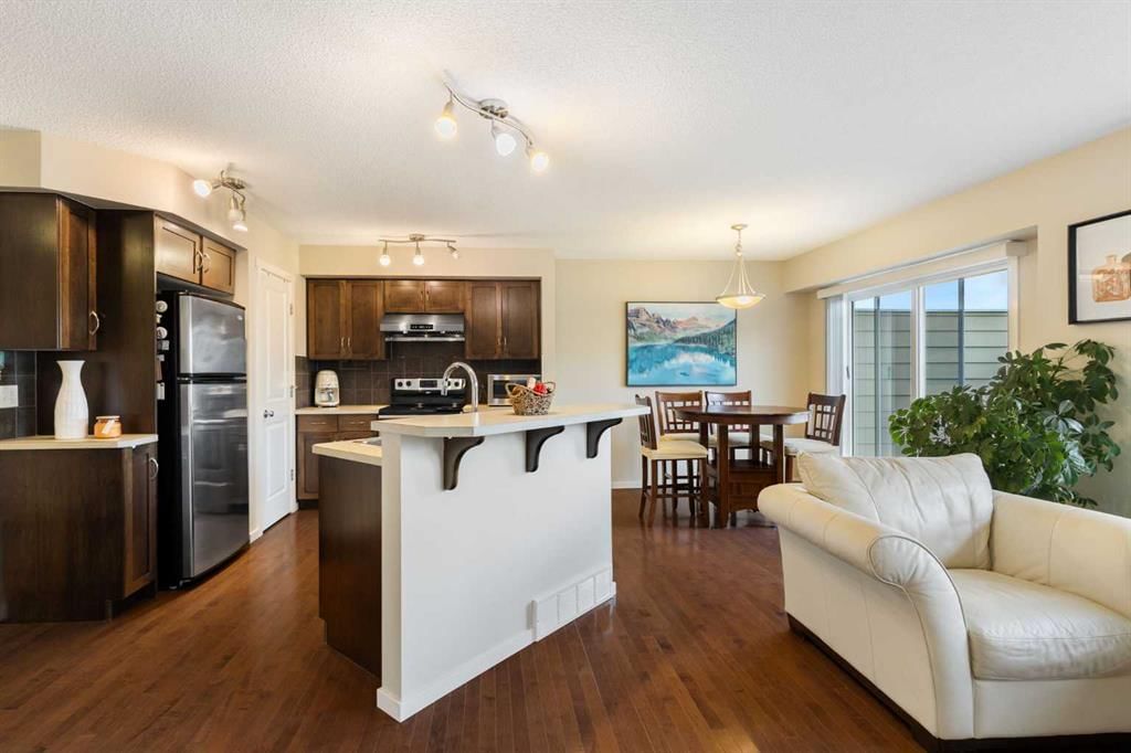 262 Panamount Way NW, Calgary — photo 5 of 36