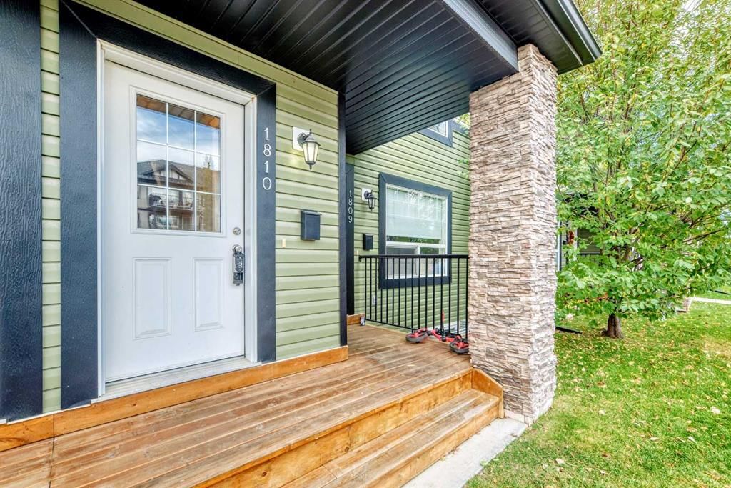 1810, 140 Sagewood Boulevard SW, Airdrie — photo 3 of 32