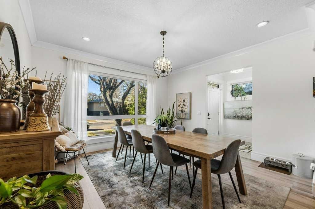 1428 43 Street SW, Calgary — photo 4 of 47