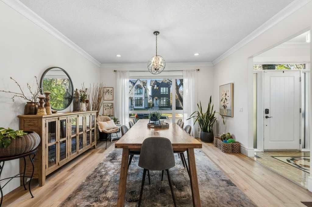 1428 43 Street SW, Calgary — photo 5 of 47