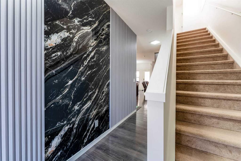 249 Copperpond Landing SE, Calgary — photo 4 of 50