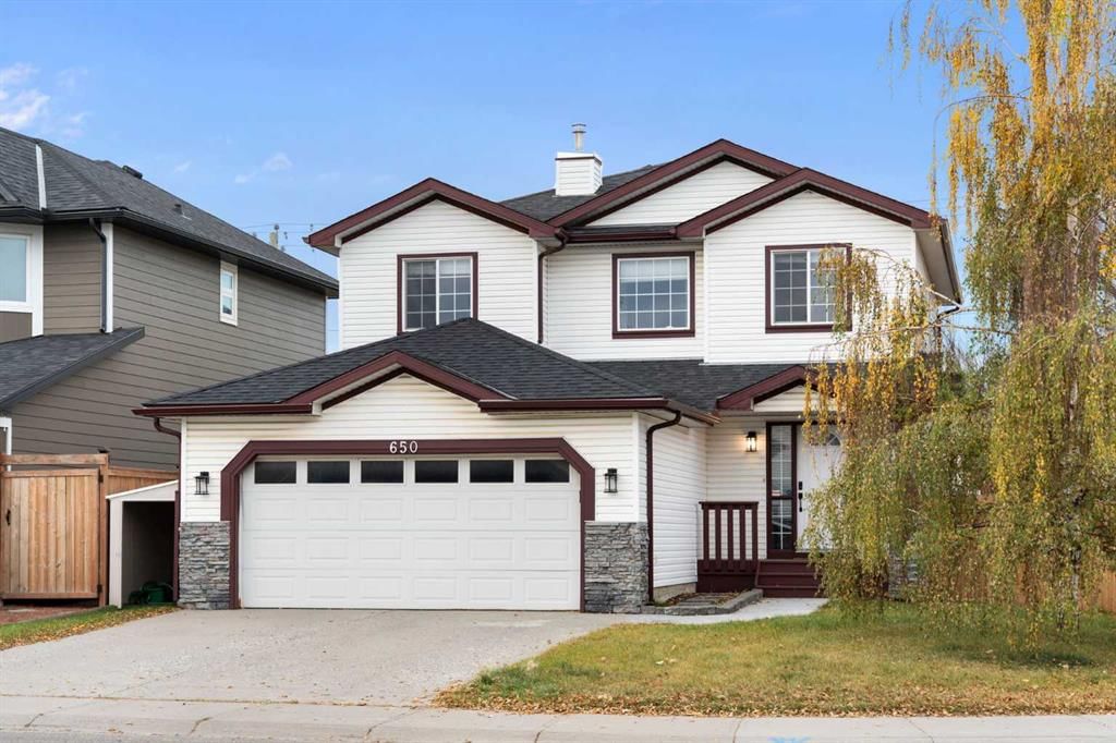650 Harvest Hills Drive NE, Calgary — main listing photo