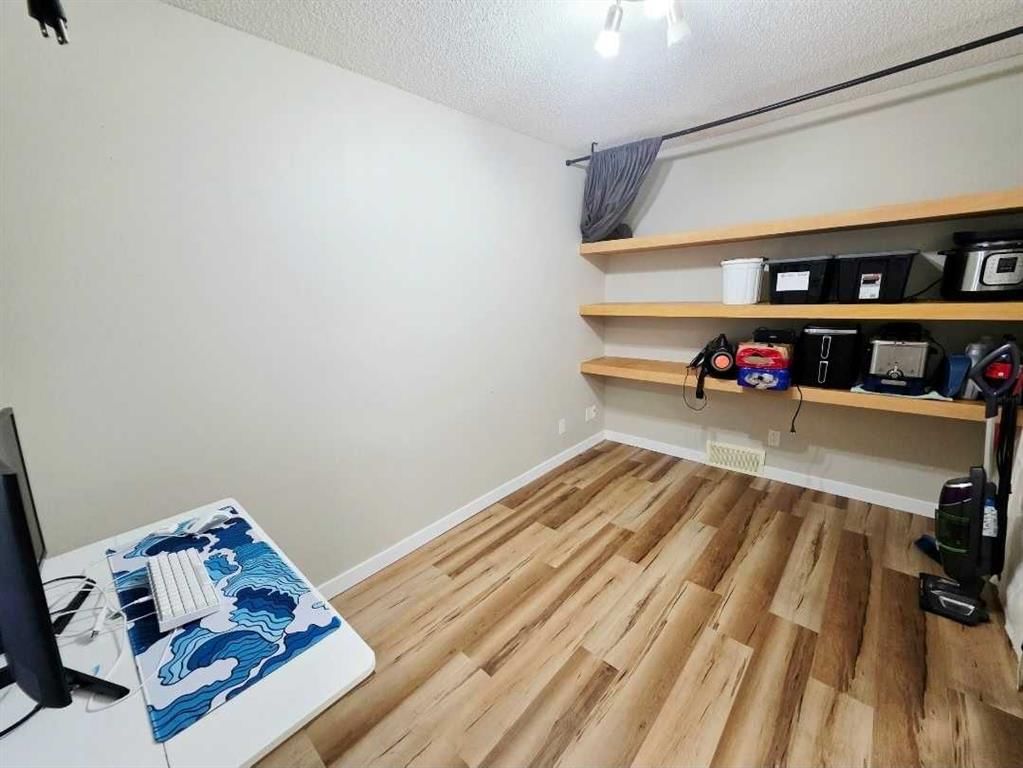 154 Canals Circle SW, Airdrie — photo 5 of 38