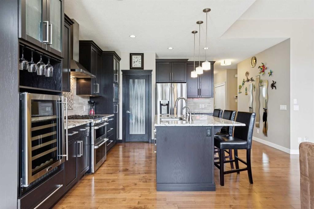 27 Ridge View Place, Cochrane — photo 3 of 48